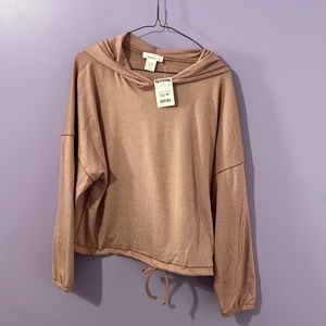 Striped hoodie with cinch at bottom